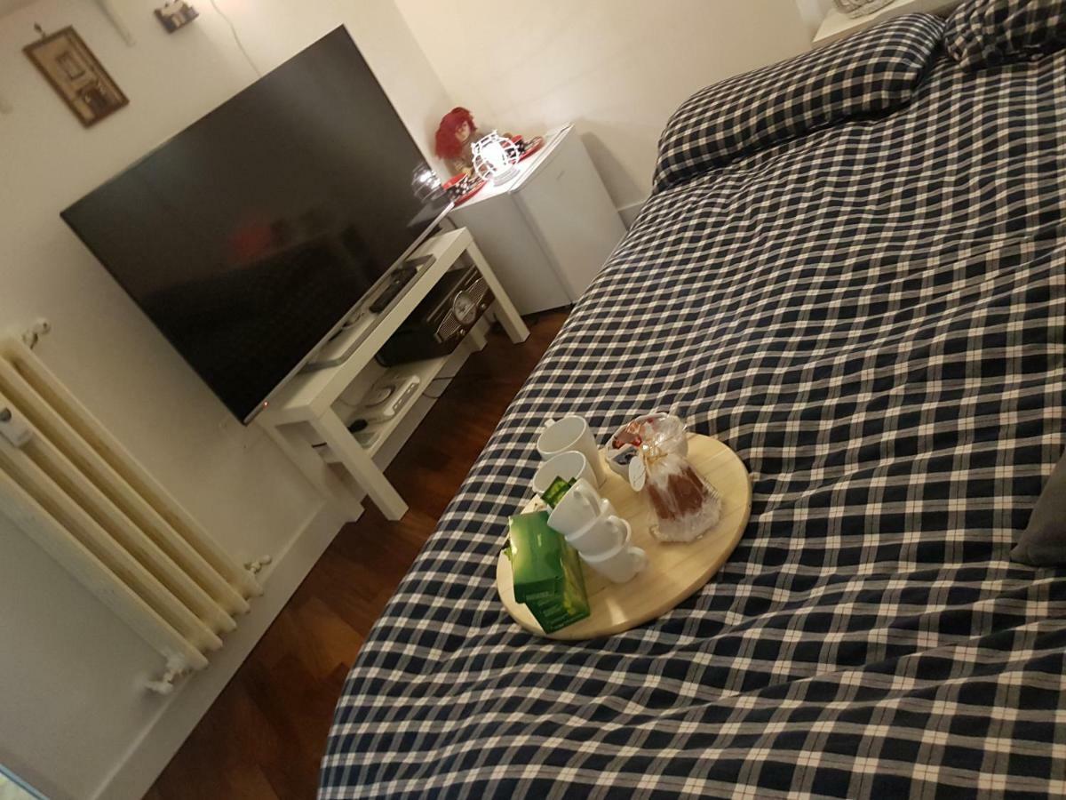 Small Bedroom Vomero'S Napoli Dış mekan fotoğraf