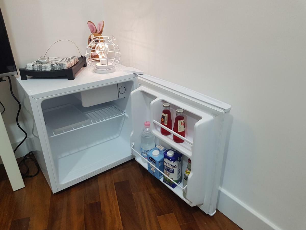 Small Bedroom Vomero'S Napoli Dış mekan fotoğraf